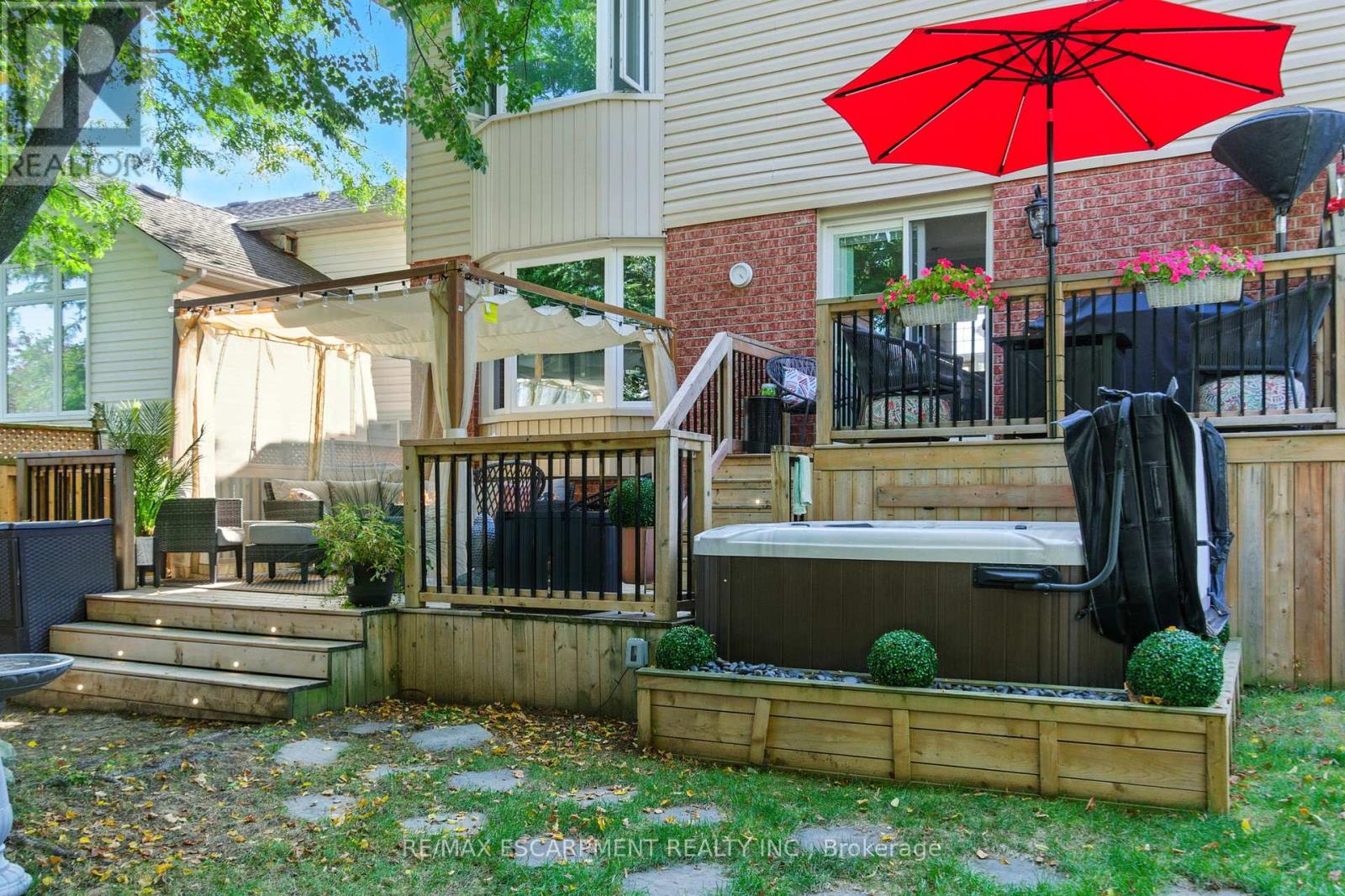 36 Pinecreek Road, Hamilton, Ontario  L0R 2H5 - Photo 50 - X12430007