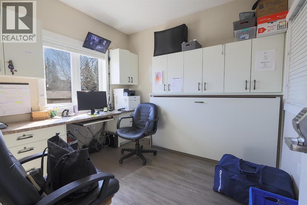 5111, 53 Street, Rocky Mountain House, Alberta  T4T 1E4 - Photo 21 - A2213865