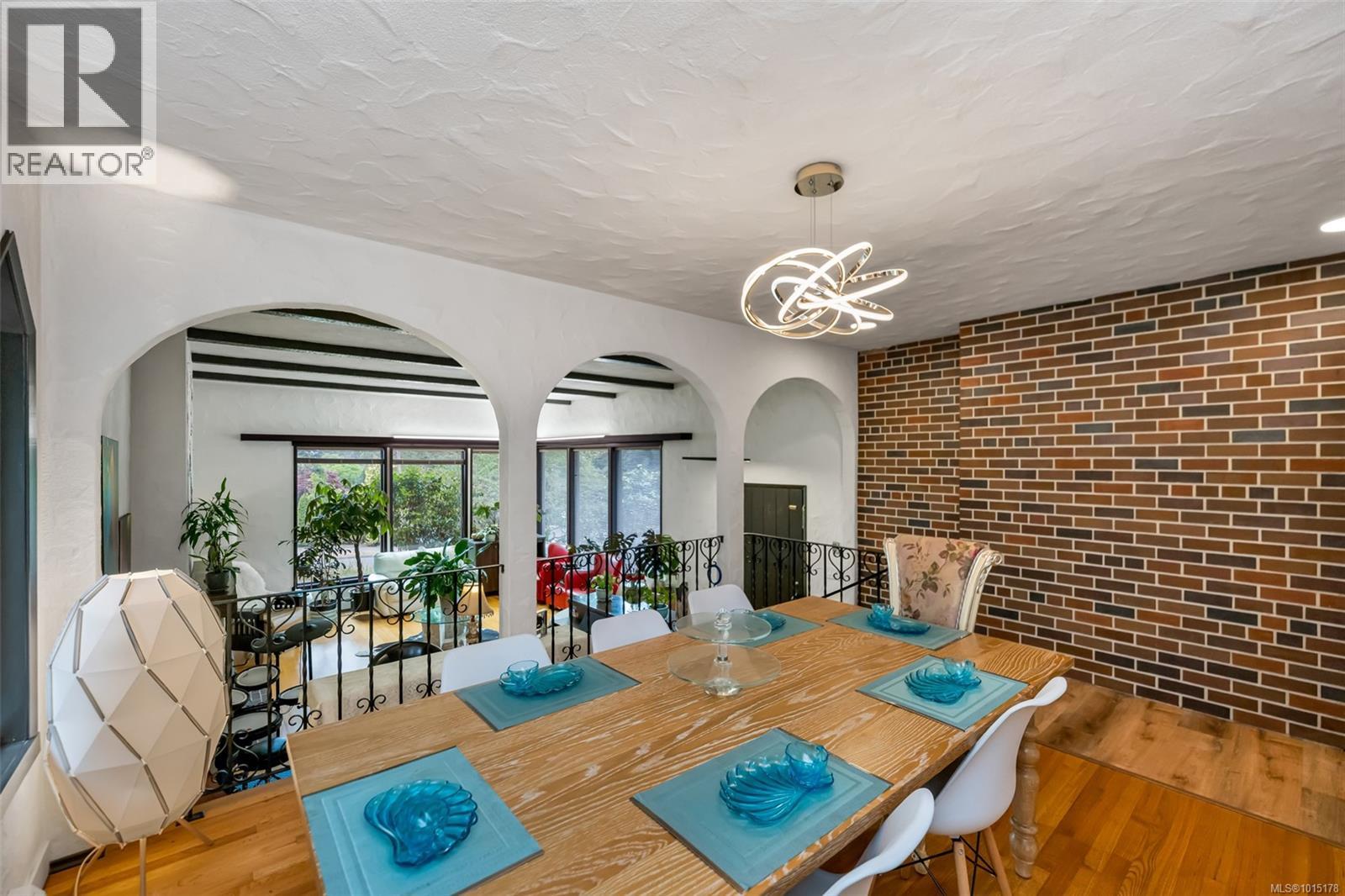 1935 San Juan Ave, Saanich, British Columbia  V8N 2J3 - Photo 18 - 1015178