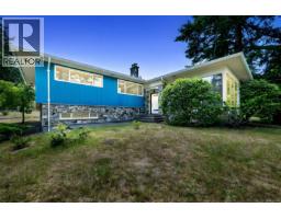 1935 San Juan Ave Gordon Head