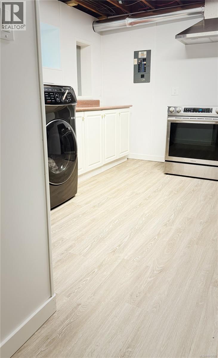 1935 San Juan Ave, Saanich, British Columbia  V8N 2J3 - Photo 54 - 1015178