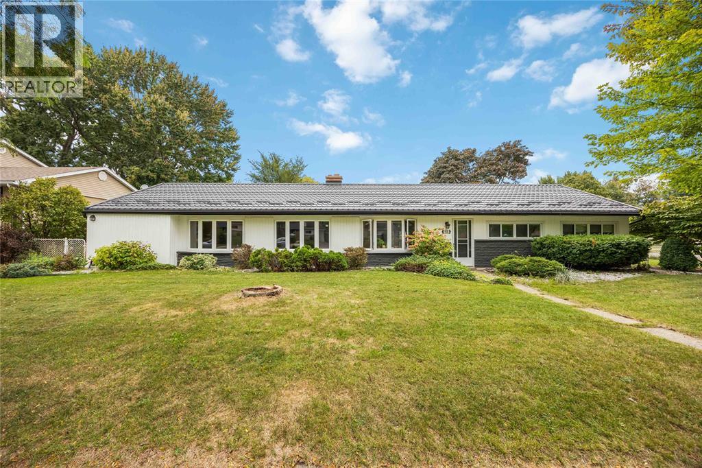 910 Charlesworth Street, Sarnia, Ontario  N7V 2S2 - Photo 4 - 25024296