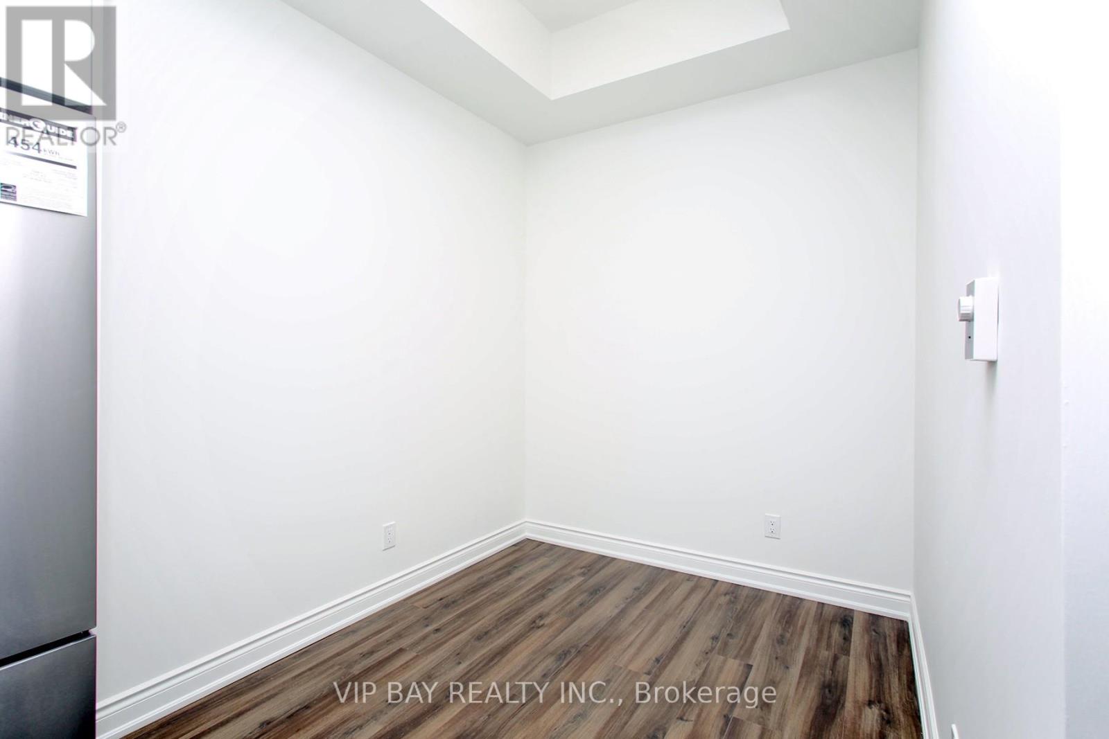 1608 - 9618 Yonge Street, Richmond Hill, Ontario  L4C 0X5 - Photo 10 - N12430021