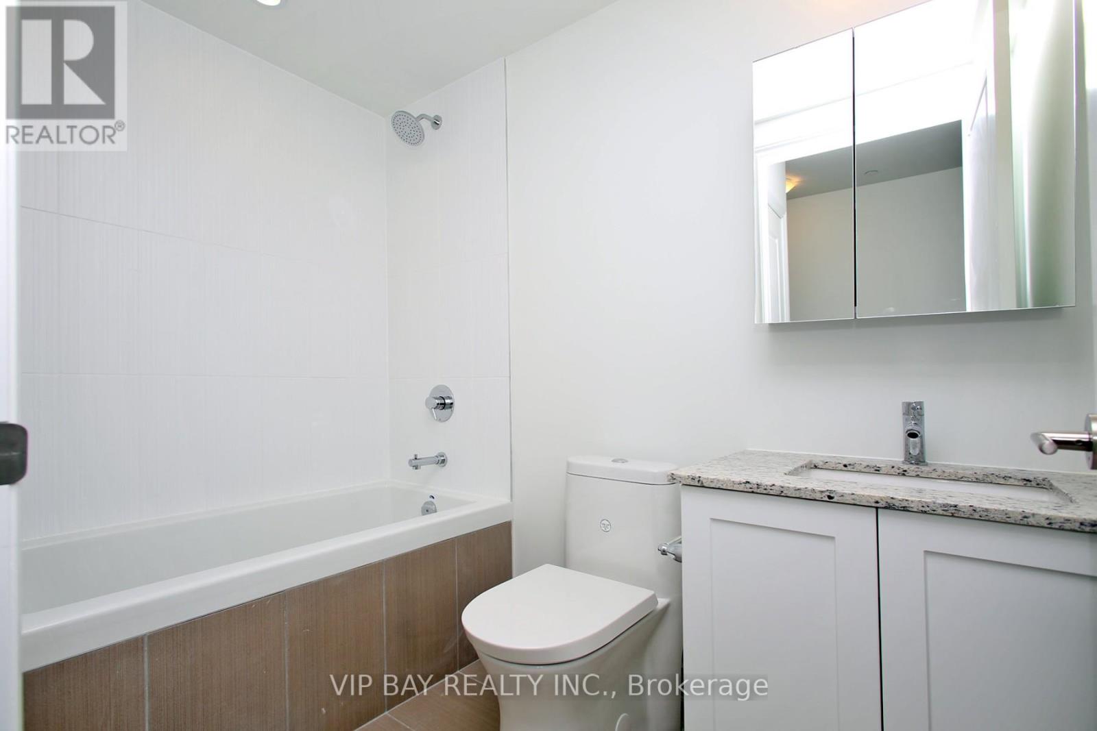 1608 - 9618 Yonge Street, Richmond Hill, Ontario  L4C 0X5 - Photo 17 - N12430021
