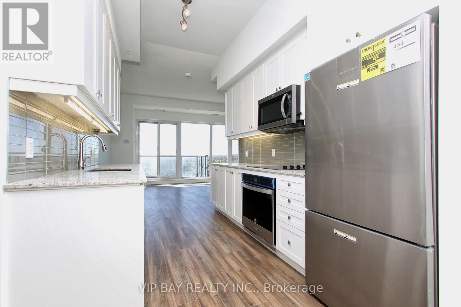 1608 - 9618 Yonge Street, Richmond Hill, Ontario  L4C 0X5 - Photo 8 - N12430021