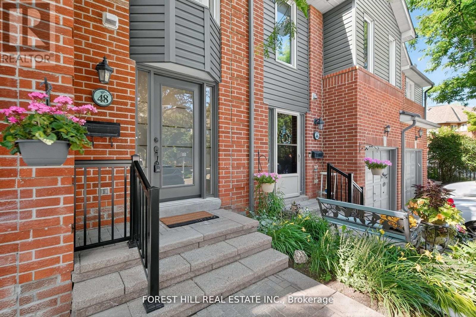 48 BEAUMONT PLACE, Vaughan, Ontario