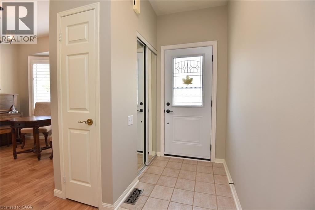 157 Silverbirch Boulevard, Mount Hope, Ontario  L0R 1W0 - Photo 2 - 40774082