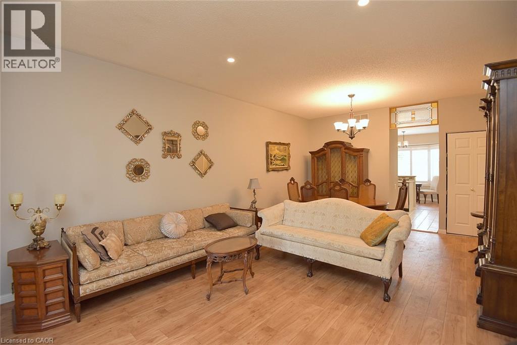 157 Silverbirch Boulevard, Mount Hope, Ontario  L0R 1W0 - Photo 5 - 40774082