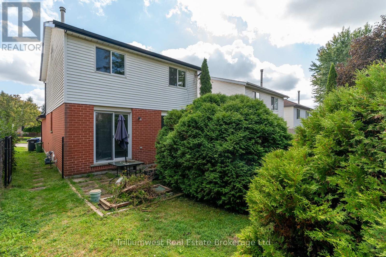25 Sidney Crescent, Guelph, Ontario  N1G 4V1 - Photo 4 - X12430065