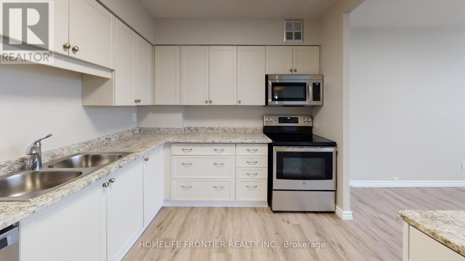 605 - 200 Robert Speck Parkway, Mississauga, Ontario  L4Z 1S3 - Photo 8 - W12430026