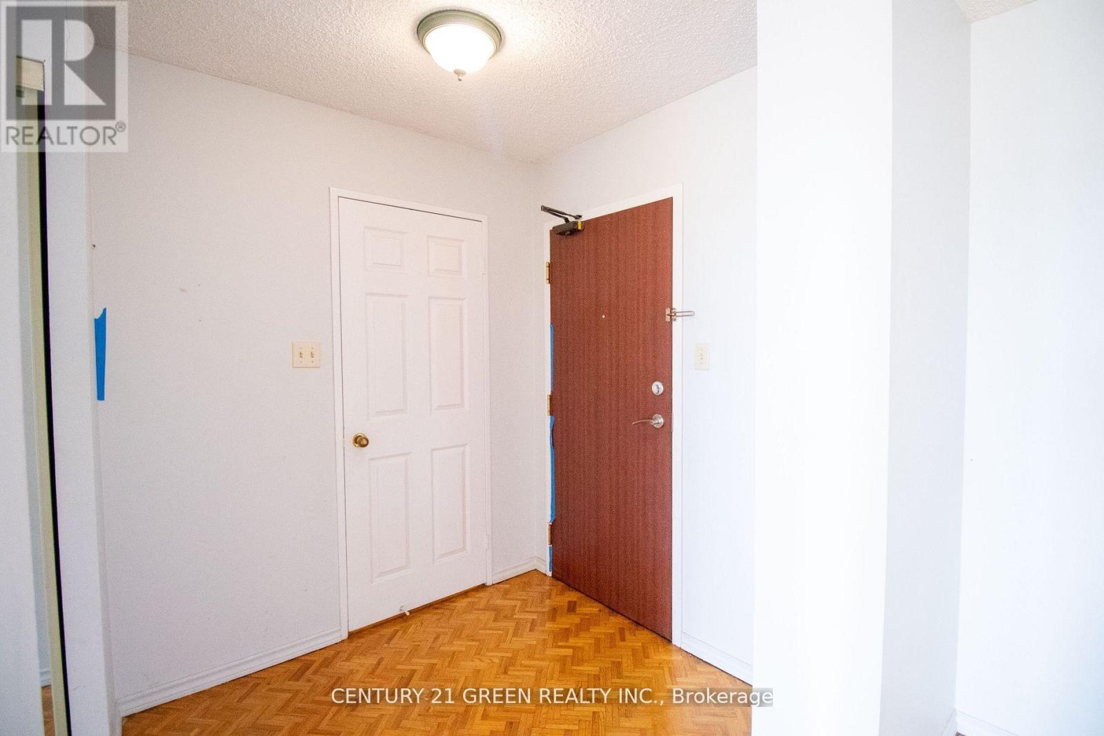 706 - 5 Lisa Street, Brampton, Ontario  L6T 4T4 - Photo 5 - W12430029