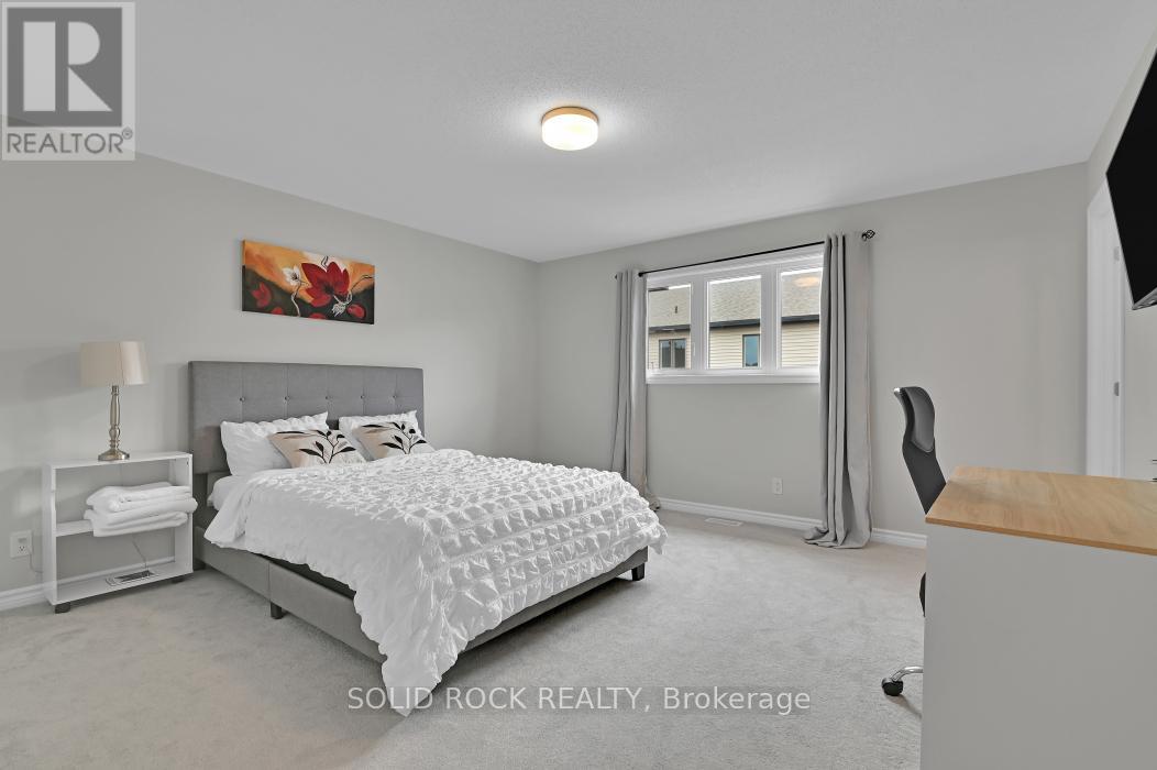 39 Jargeau Road, Ottawa, Ontario  K1W 0S7 - Photo 14 - N12430055