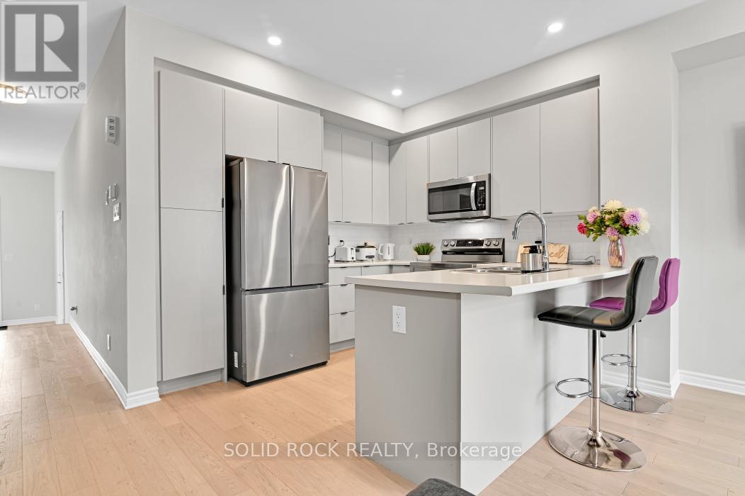 39 Jargeau Road, Ottawa, Ontario  K1W 0S7 - Photo 8 - N12430055