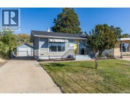 1739 17 Avenue Se Crestwood-Norwood, Medicine Hat, Ca