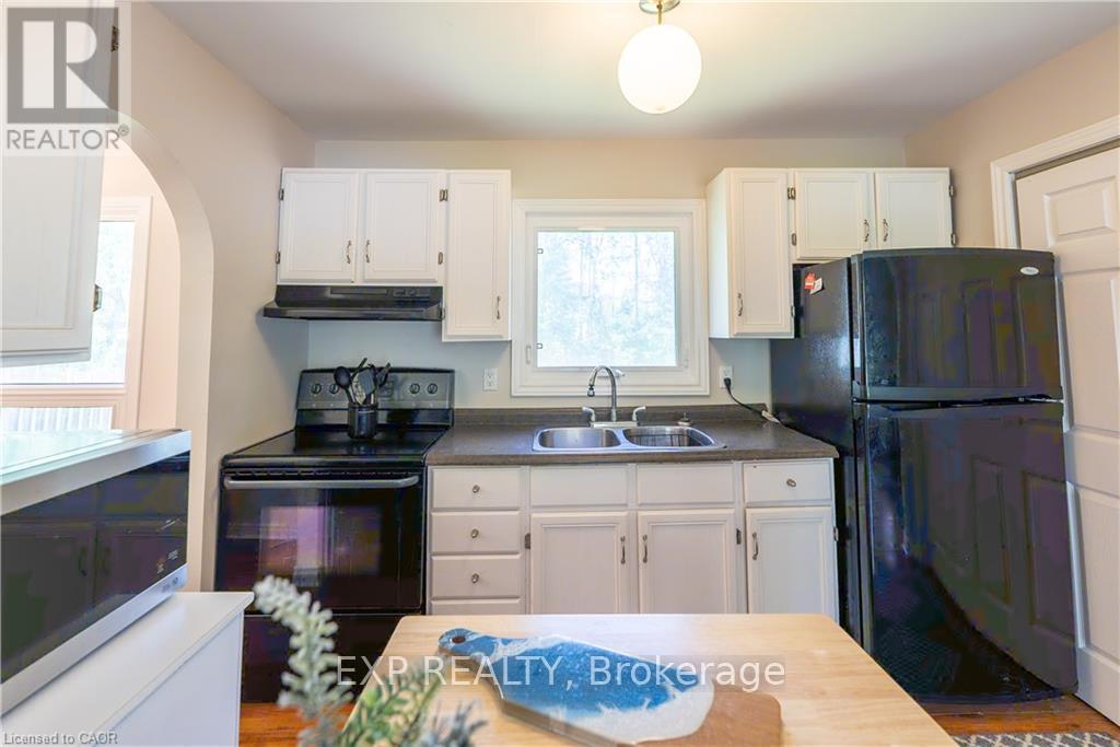 25 Bayview Estate Road, Kawartha Lakes, Ontario  K0M 1N0 - Photo 11 - X12430028