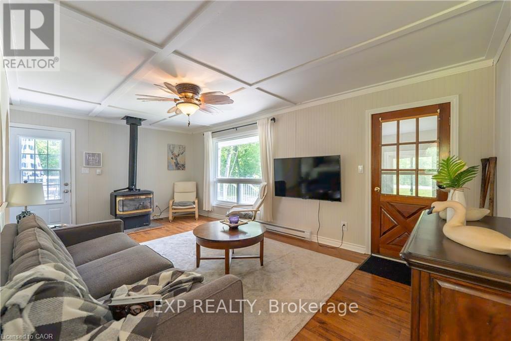 25 Bayview Estate Road, Kawartha Lakes, Ontario  K0M 1N0 - Photo 15 - X12430028