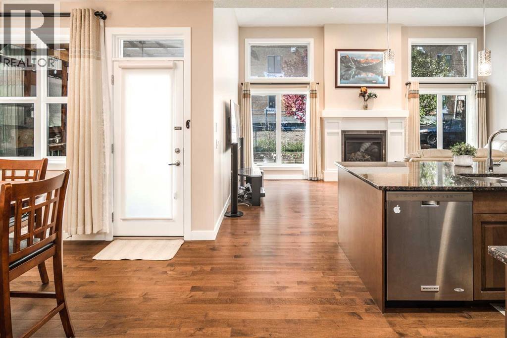 767 Shawnee Drive Sw, Calgary, Alberta  T2Y 1V6 - Photo 7 - A2258396