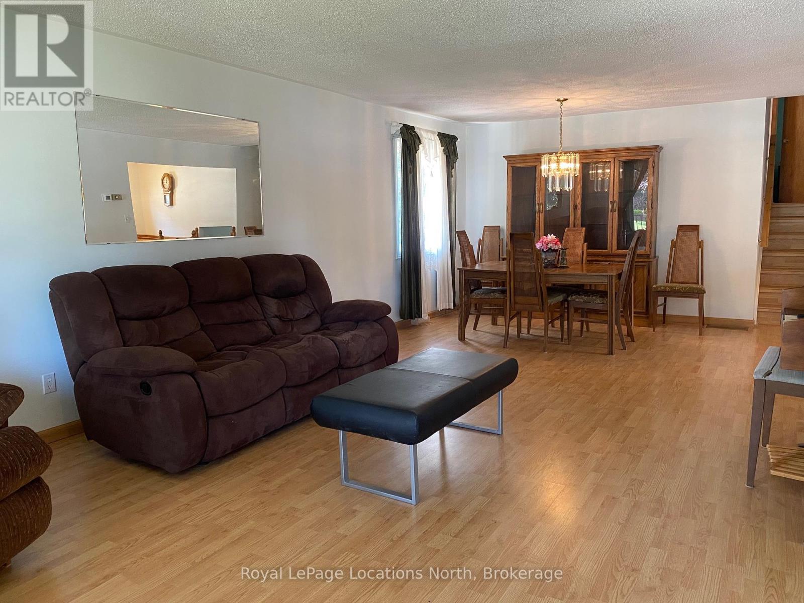 221 John Street, Clearview (Stayner), Ontario  L0M 1S0 - Photo 43 - S12429112