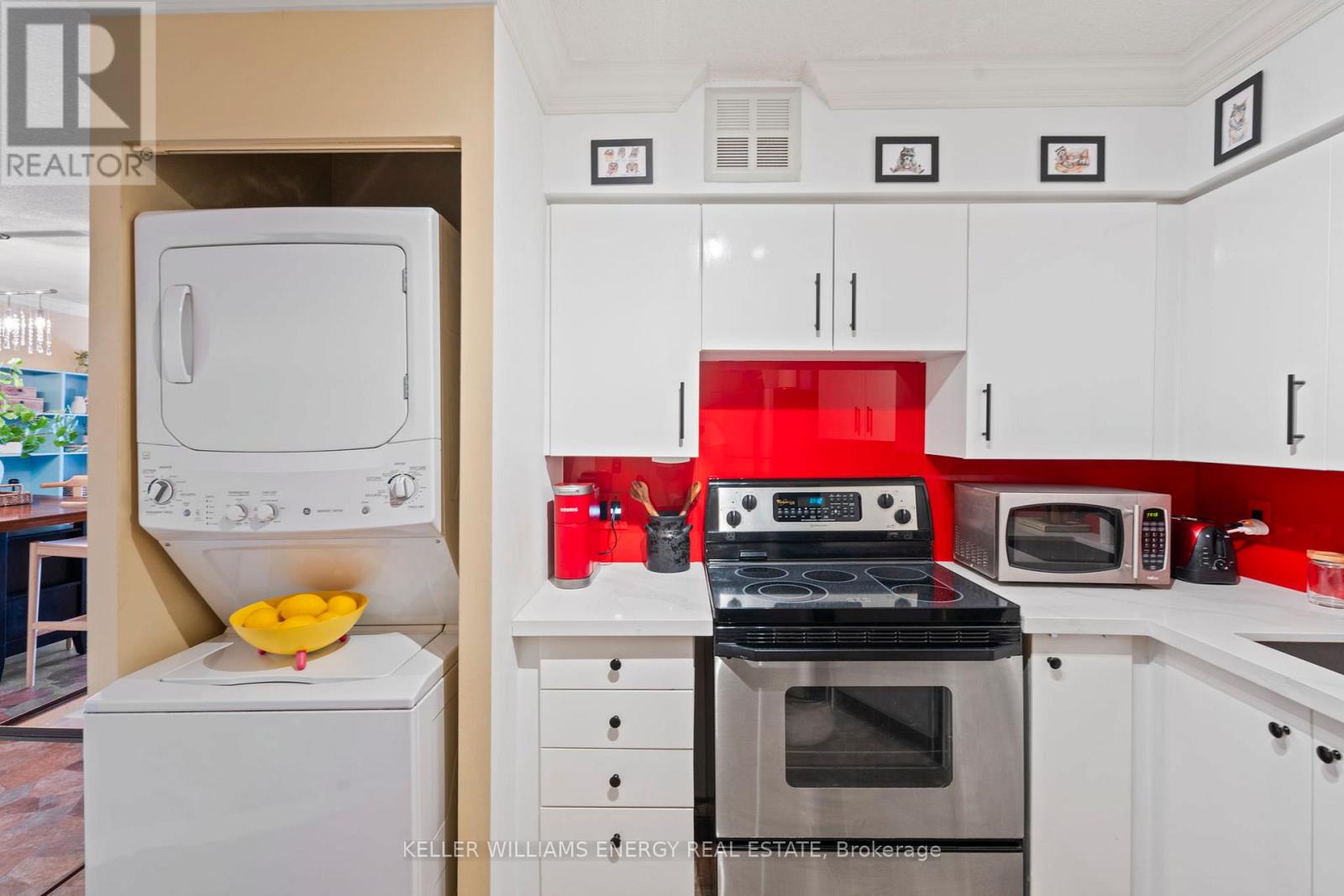 704 - 270 Queens Quay W, Toronto, Ontario  M5J 2N4 - Photo 21 - C12428096