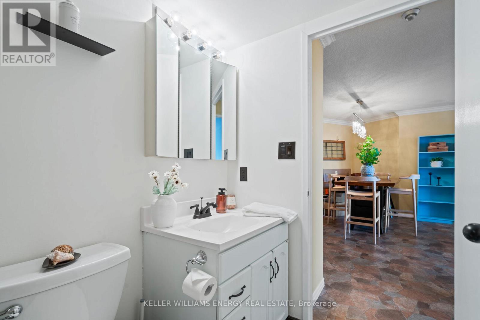 704 - 270 Queens Quay W, Toronto, Ontario  M5J 2N4 - Photo 23 - C12428096