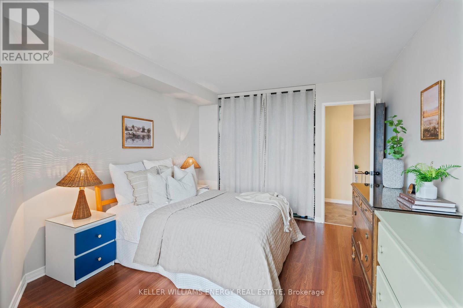 704 - 270 Queens Quay W, Toronto, Ontario  M5J 2N4 - Photo 26 - C12428096