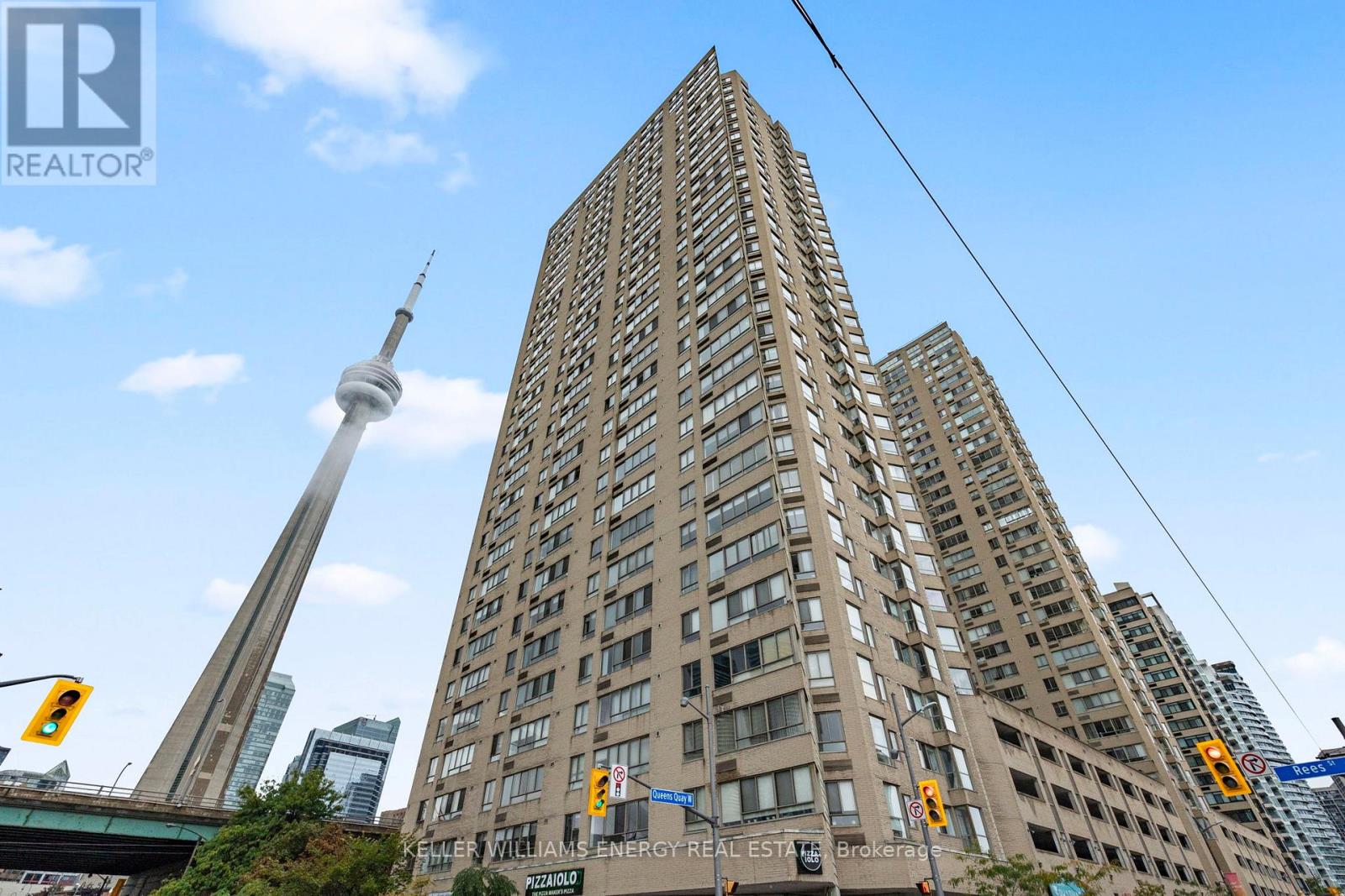 704 - 270 Queens Quay W, Toronto, Ontario  M5J 2N4 - Photo 3 - C12428096