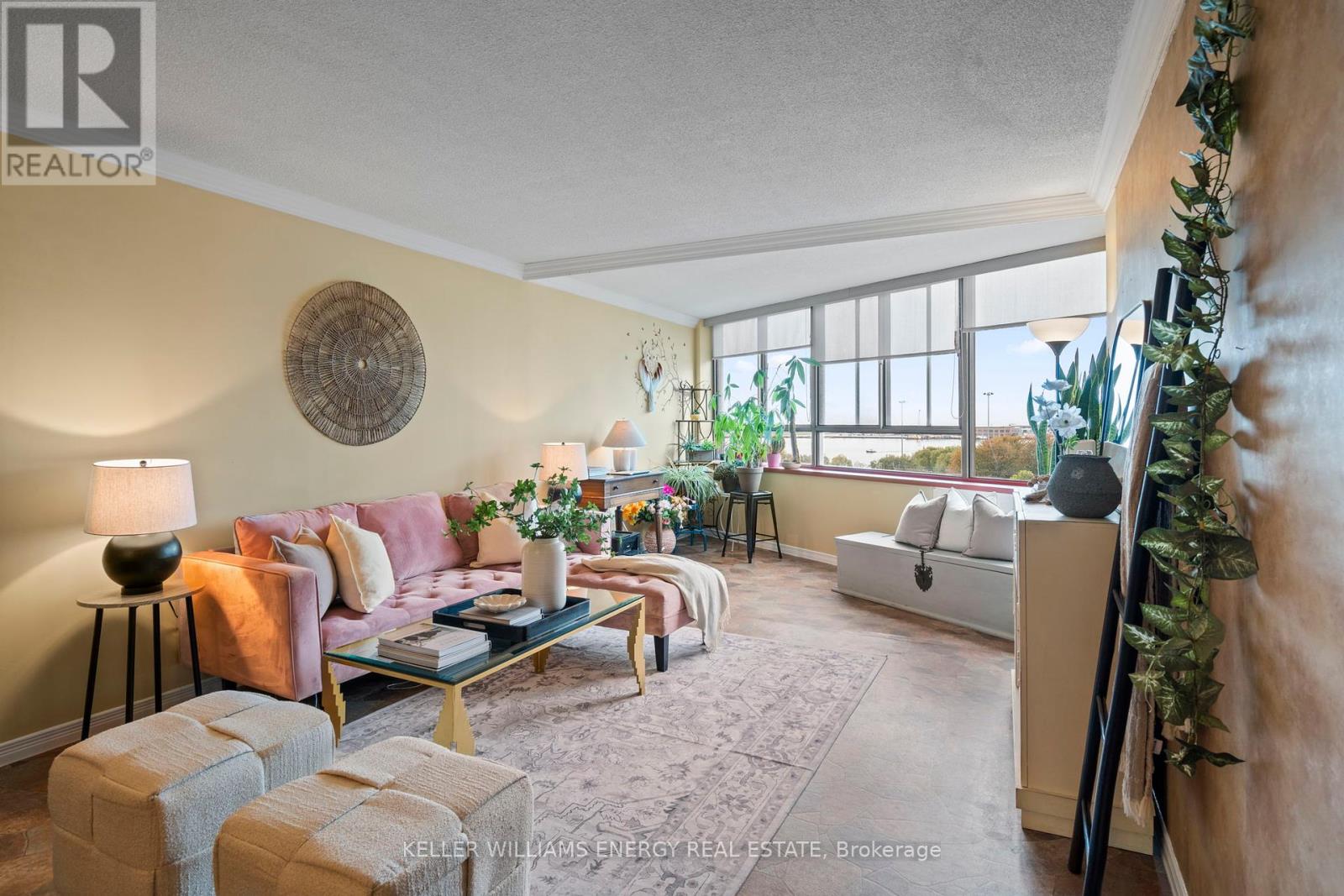 704 - 270 Queens Quay W, Toronto, Ontario  M5J 2N4 - Photo 9 - C12428096