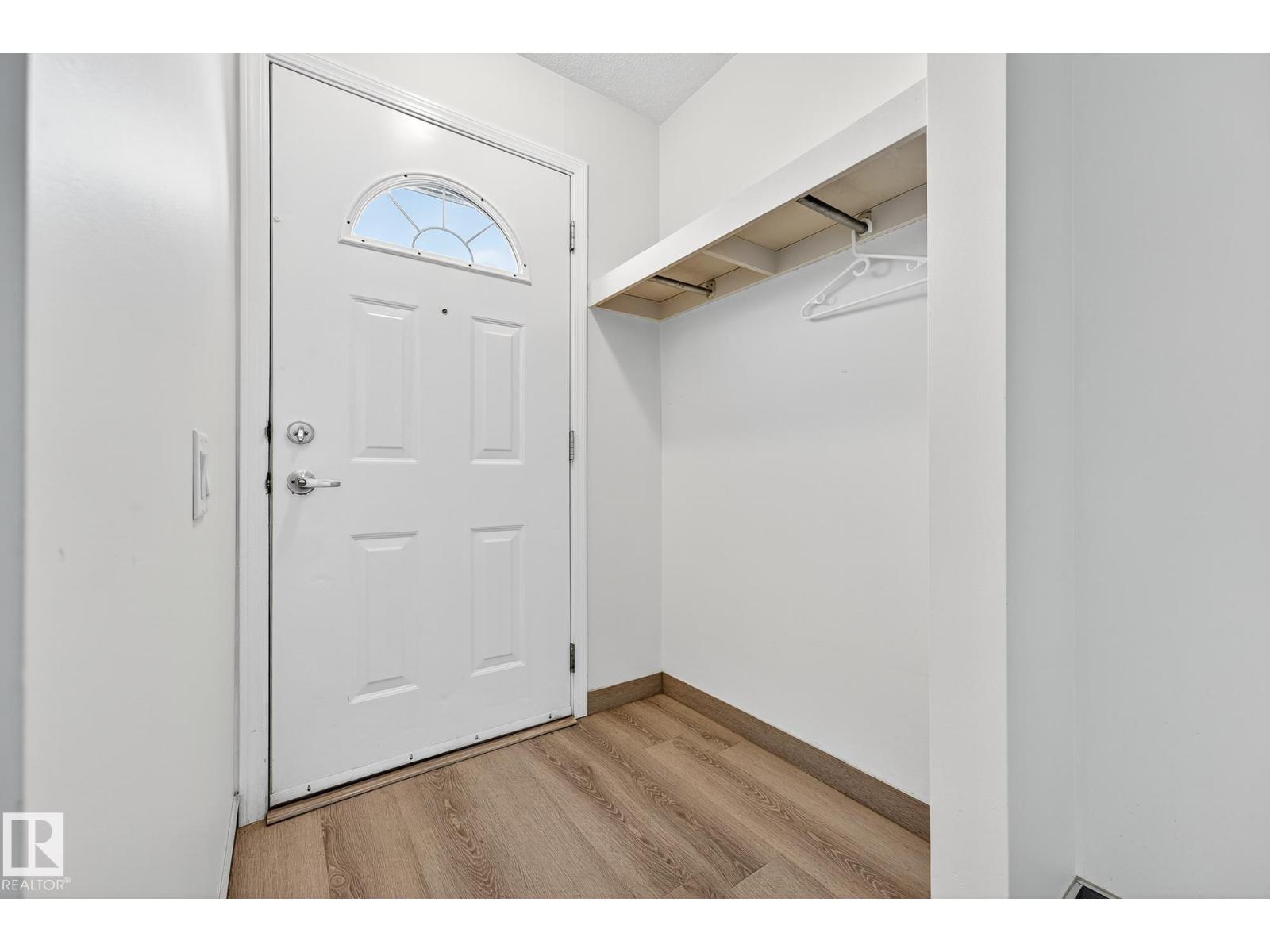 158 Mayfair Me Nw, Edmonton, Alberta  T5E 5R7 - Photo 4 - E4459785