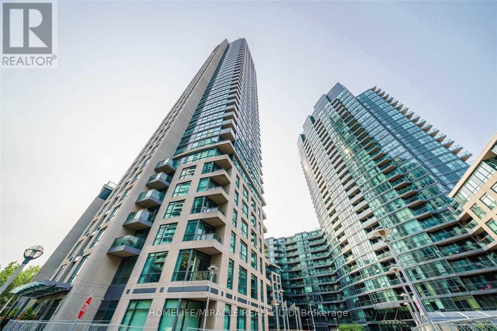 203 - 219 FORT YORK BOULEVARD, Toronto, Ontario