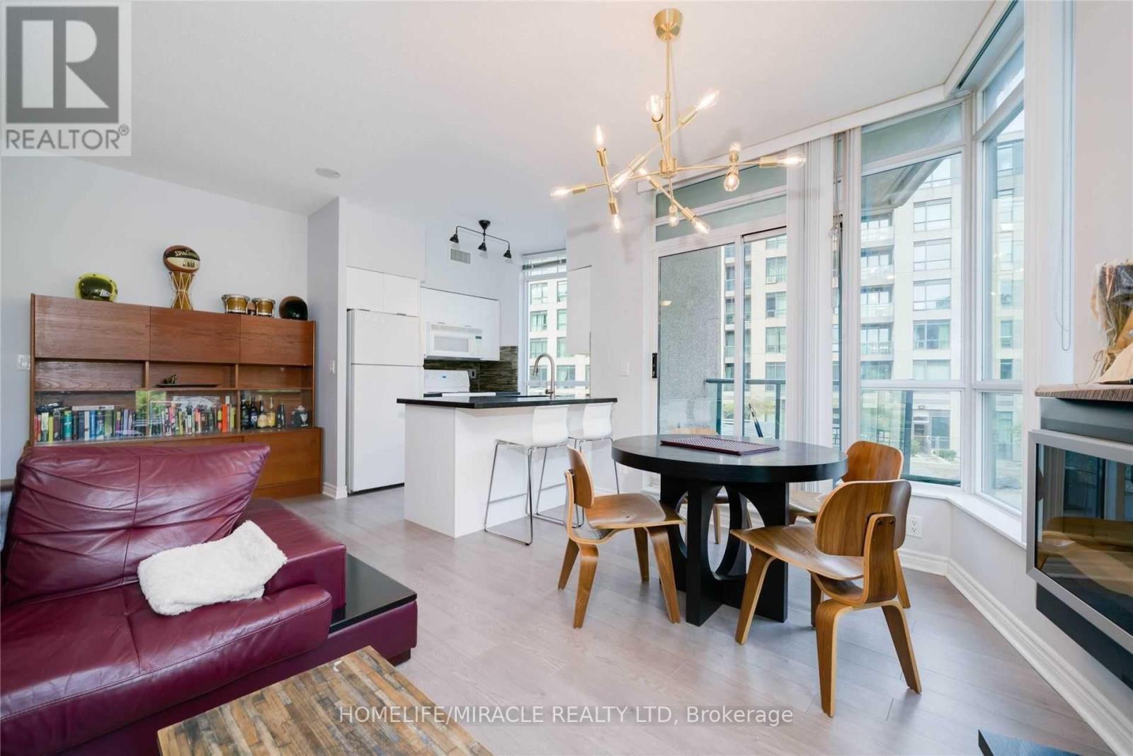203 - 219 Fort York Boulevard, Toronto, Ontario  M5V 1B1 - Photo 22 - C12430037