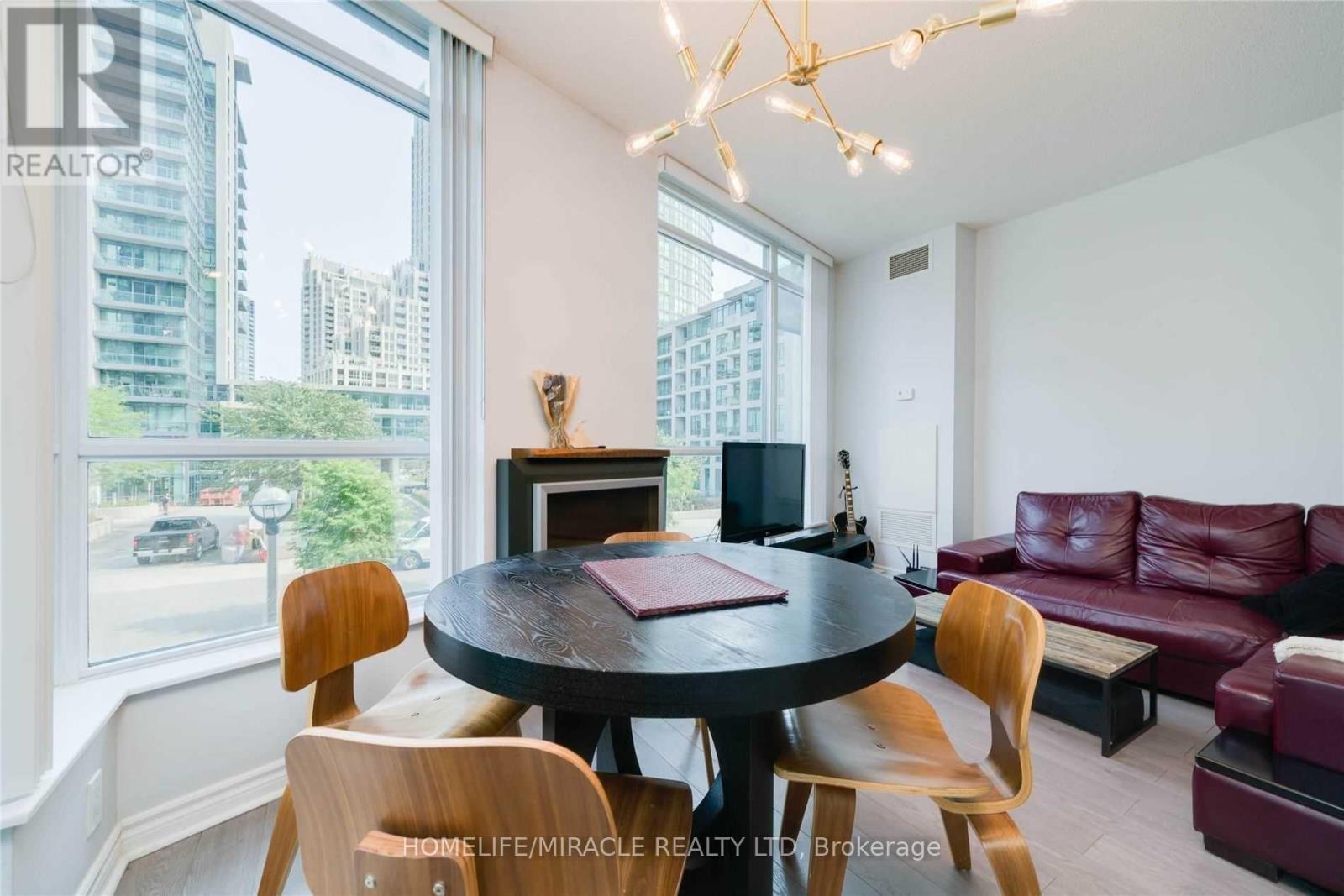 203 - 219 Fort York Boulevard, Toronto, Ontario  M5V 1B1 - Photo 24 - C12430037