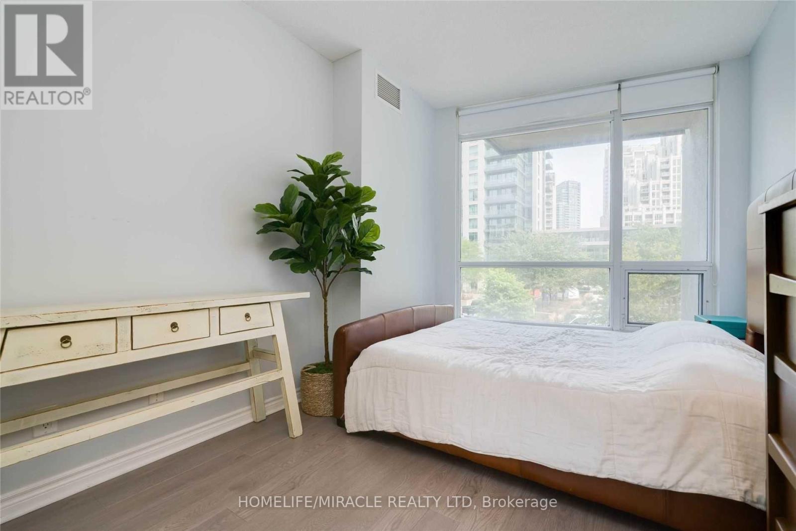 203 - 219 Fort York Boulevard, Toronto, Ontario  M5V 1B1 - Photo 28 - C12430037