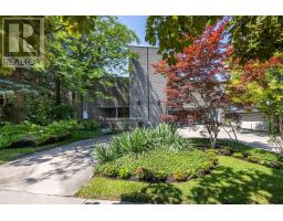 10 PENWOOD CRESCENT, Toronto, Ontario