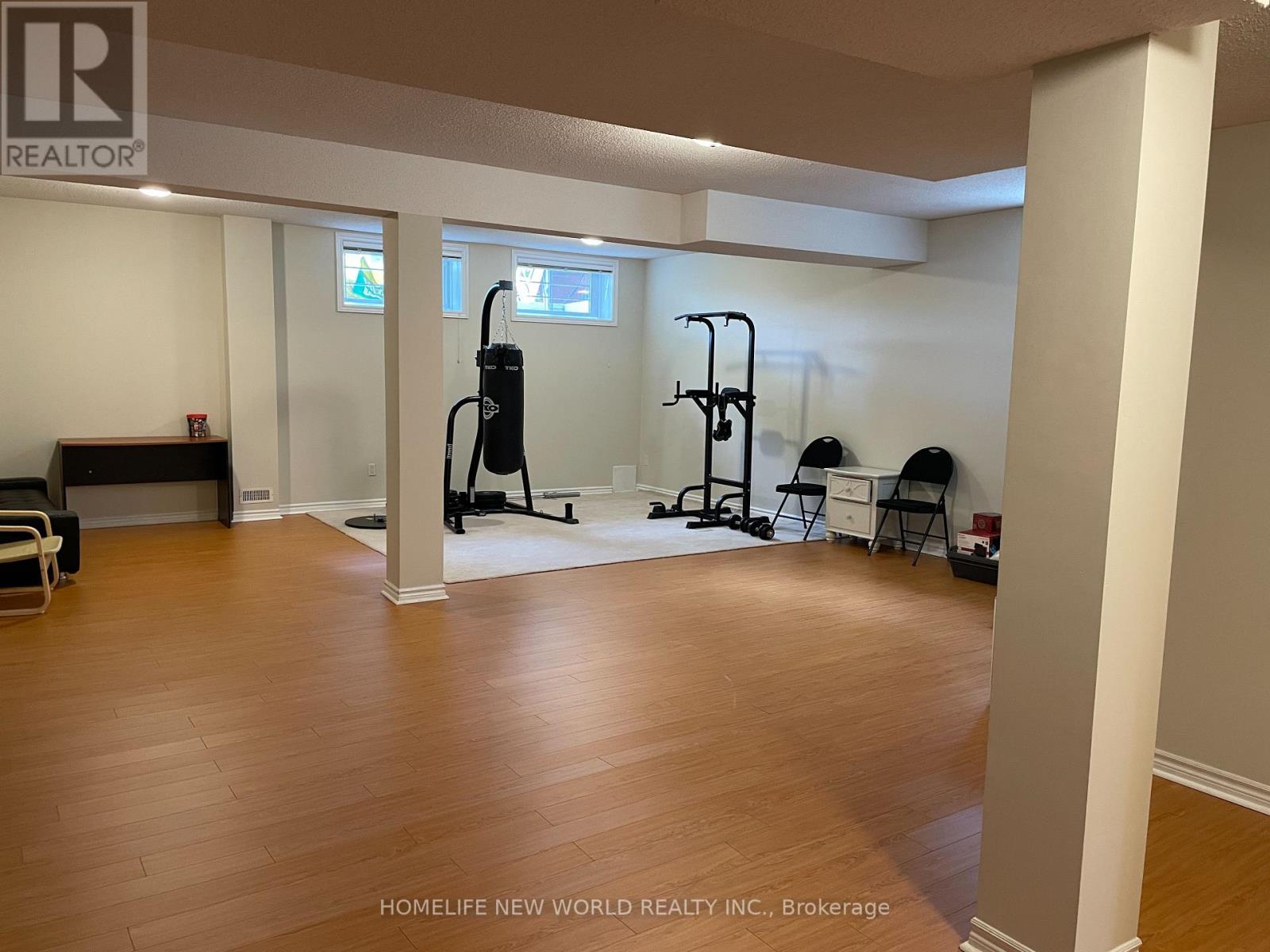 39 Green Meadows Circle, Toronto (Don Valley Village), Ontario  M2J 5G6 - Photo 13 - C12416722
