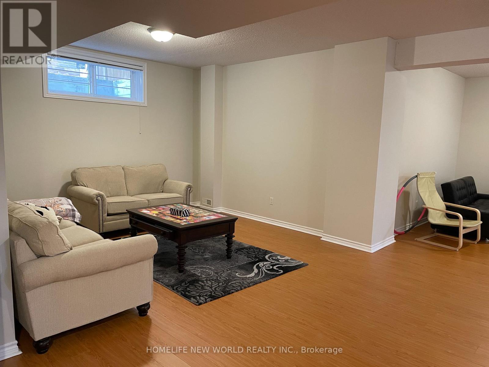 39 Green Meadows Circle, Toronto (Don Valley Village), Ontario  M2J 5G6 - Photo 19 - C12416722