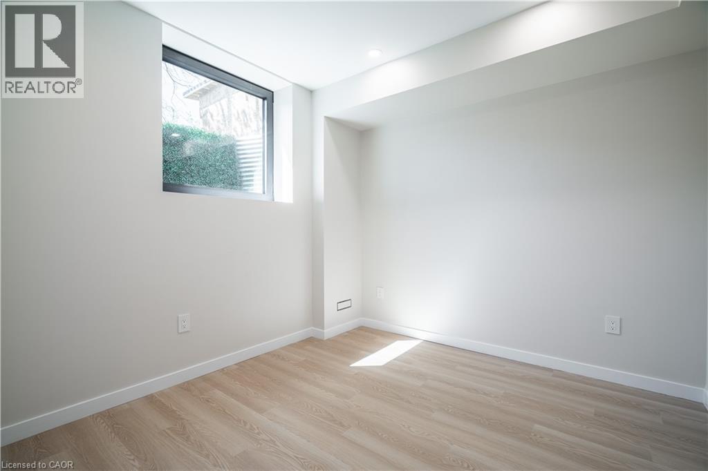 93 Oak Street, Cambridge, Ontario  N1R 4L3 - Photo 41 - 40774135