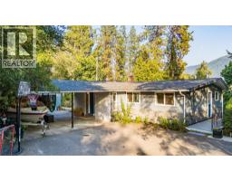 2758 Leecrest Road, Nelson, British Columbia