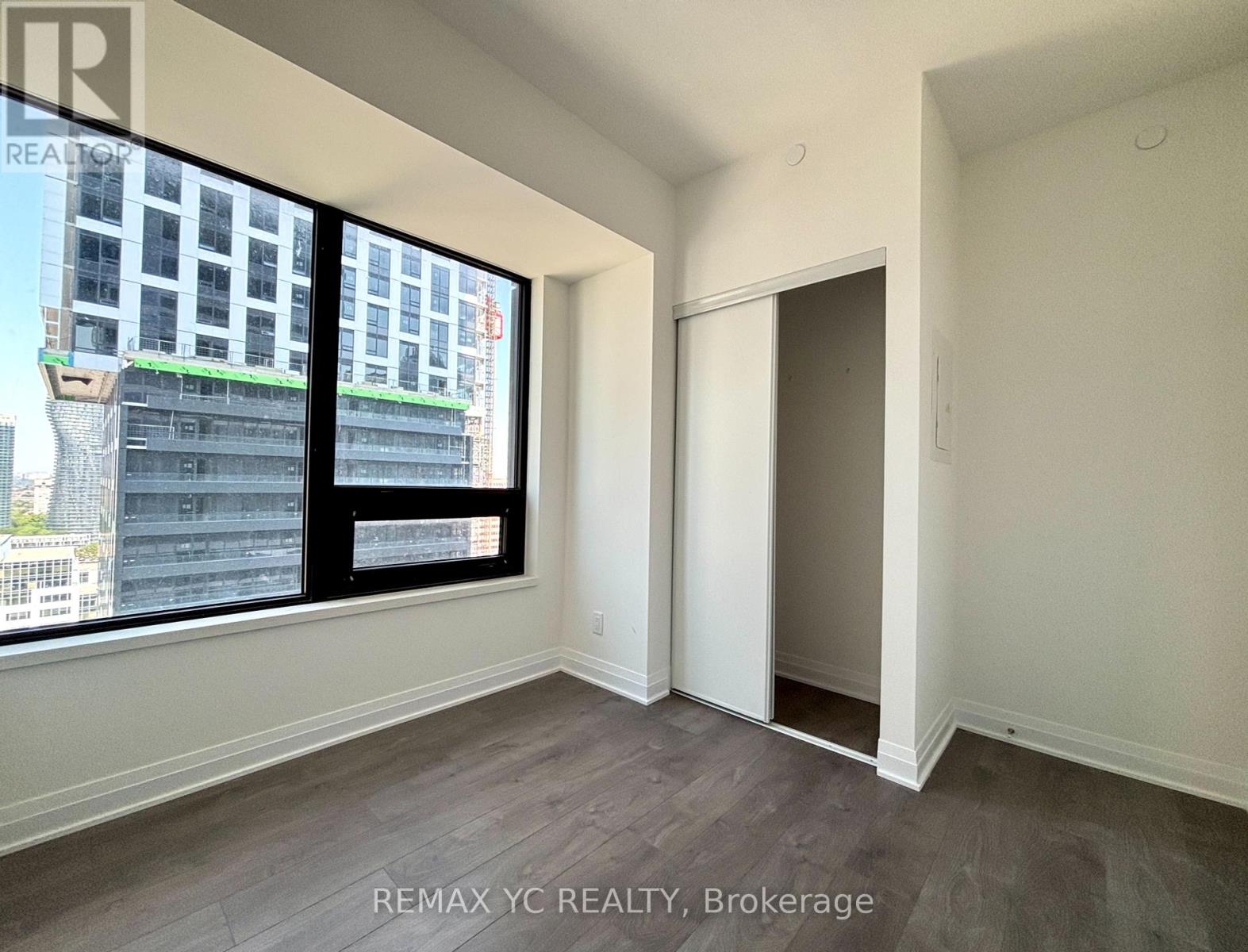 1610 - 4015 The Exchange, Mississauga, Ontario  L5B 1M7 - Photo 19 - W12430049