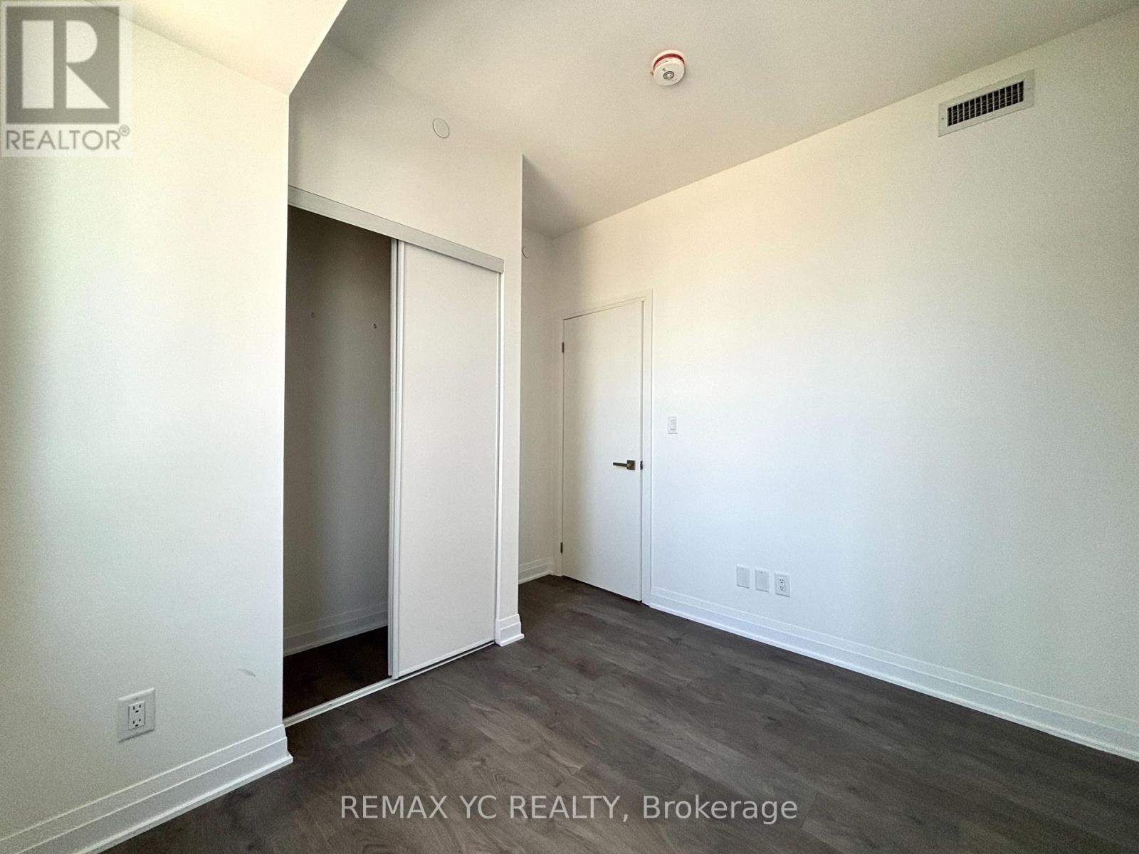 1610 - 4015 The Exchange, Mississauga, Ontario  L5B 1M7 - Photo 20 - W12430049