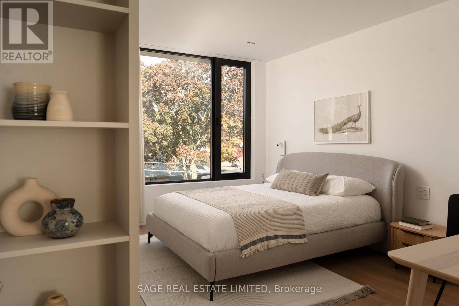 38 Ravensbourne Crescent, Toronto, Ontario  M9A 2A8 - Photo 42 - W12430060