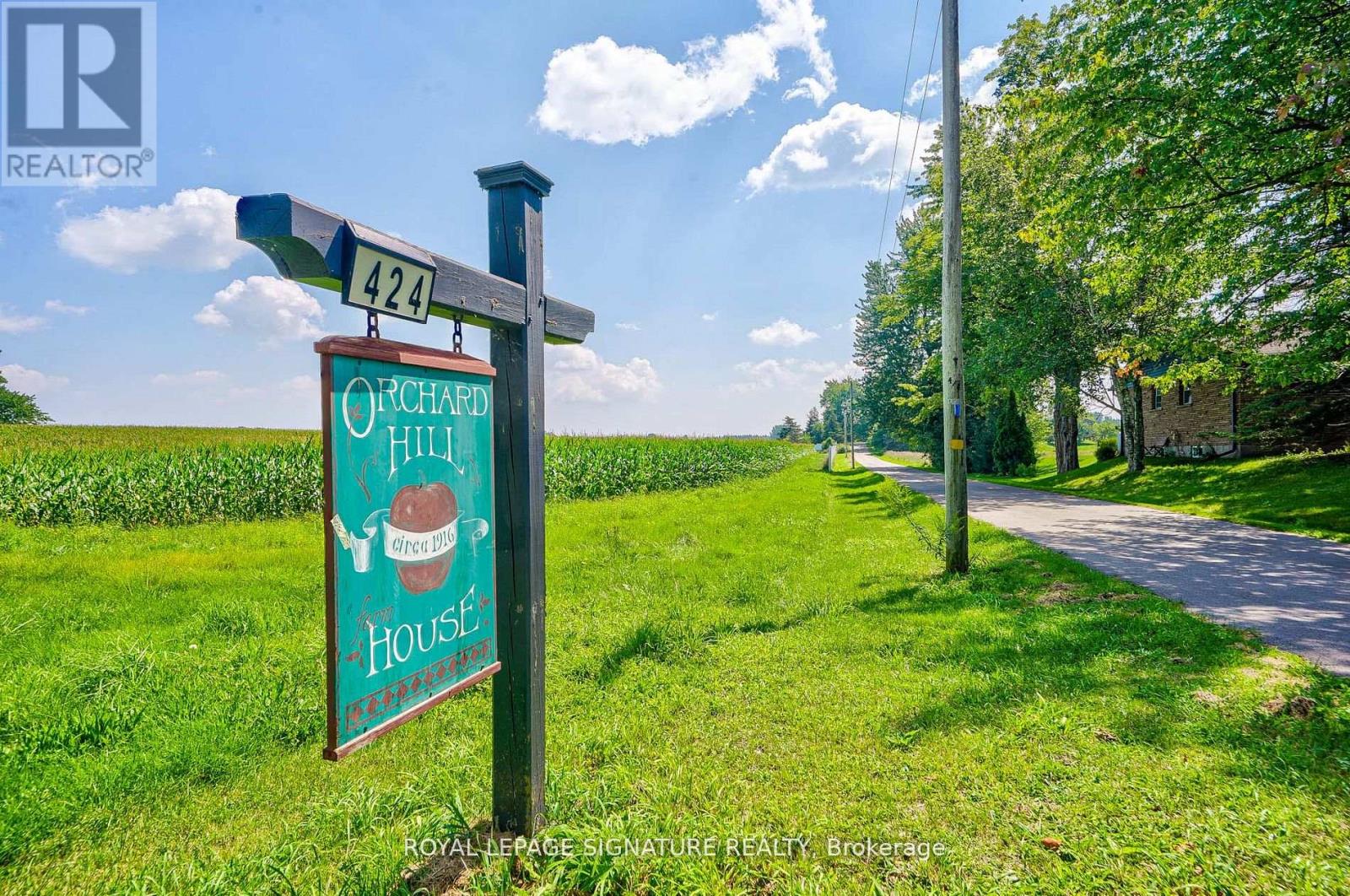424 8TH CONCESSION ROAD E, Hamilton, Ontario