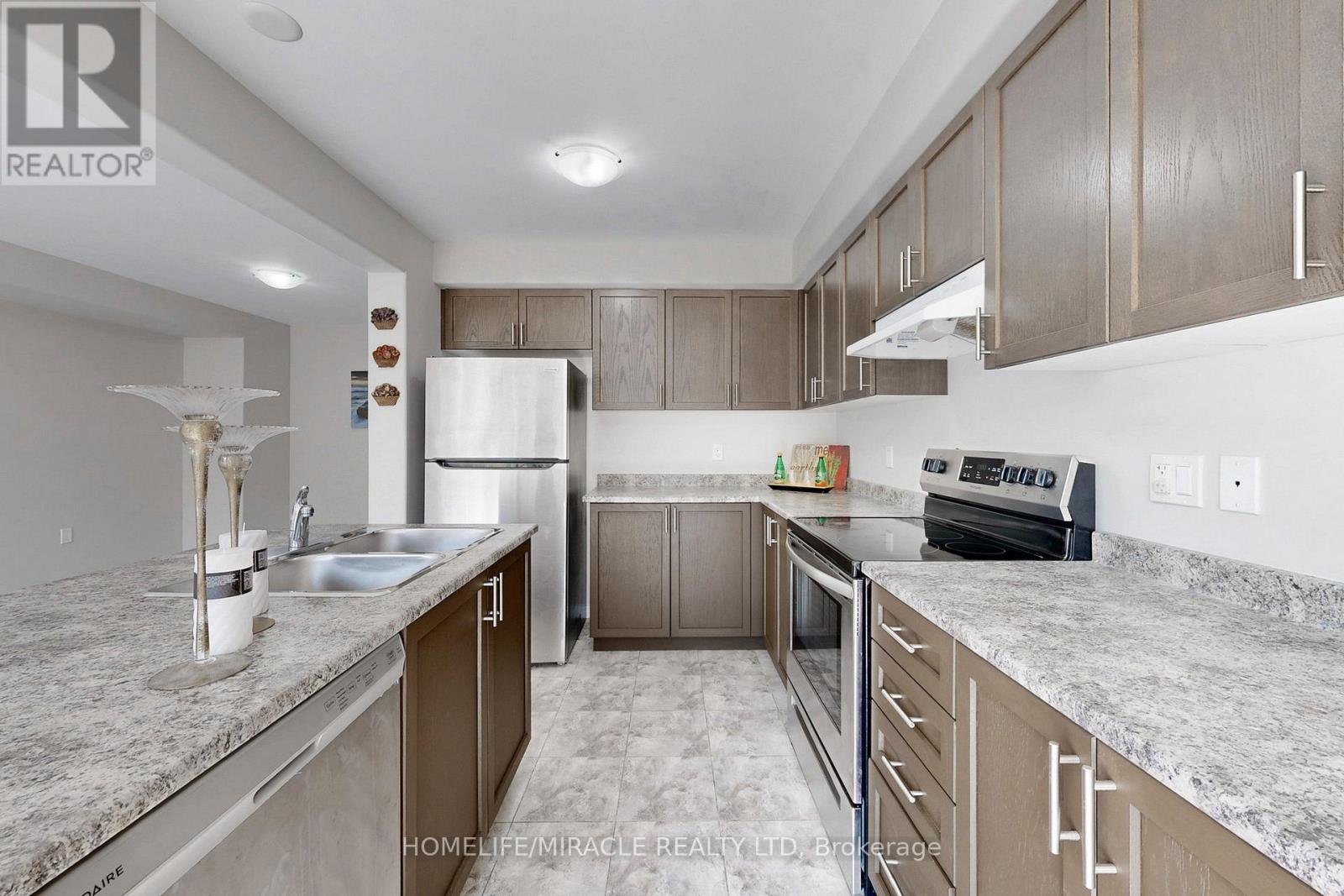 1611 Hetherington Drive, Peterborough, Ontario  K9L 0G6 - Photo 13 - X12430058