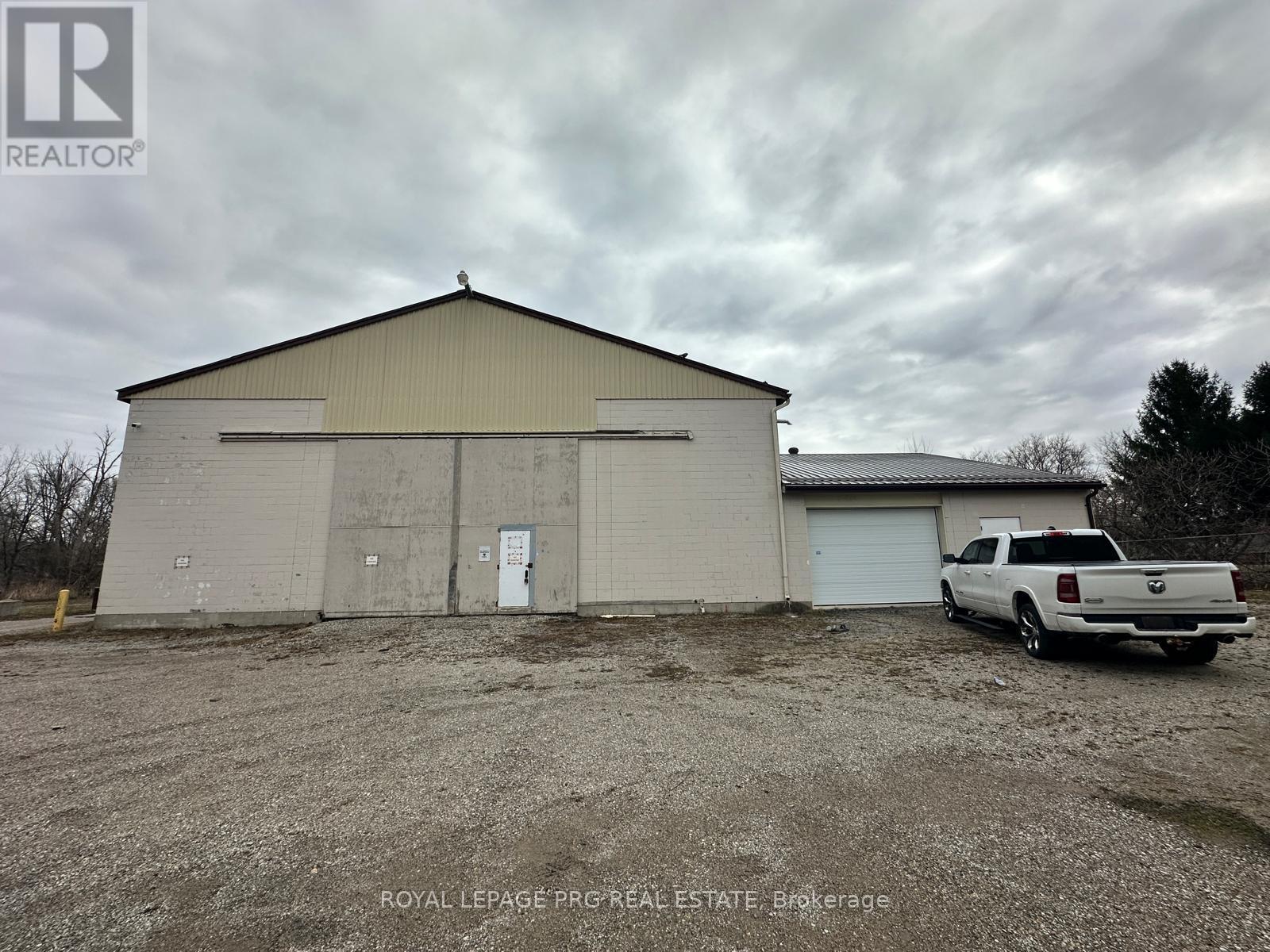 31 Thames Street S, Ingersoll, Ontario  N5C 2S8 - Photo 1 - X12430067
