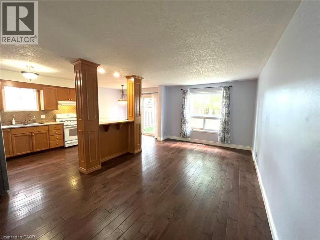 106 Mountain Mint Crescent, Kitchener, Ontario  N2E 3R7 - Photo 7 - 40774137
