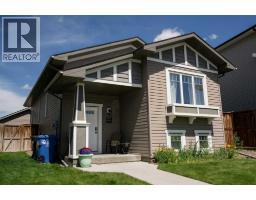 887 Keystone Meadows W Copperwood, Lethbridge, Ca