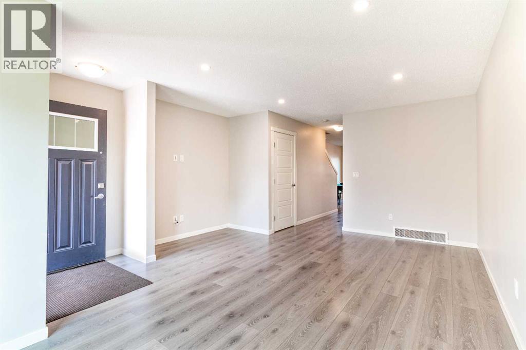 1016, 7451 Falconridge Boulevard Ne, Calgary, Alberta  T3J 0Z8 - Photo 3 - A2255674