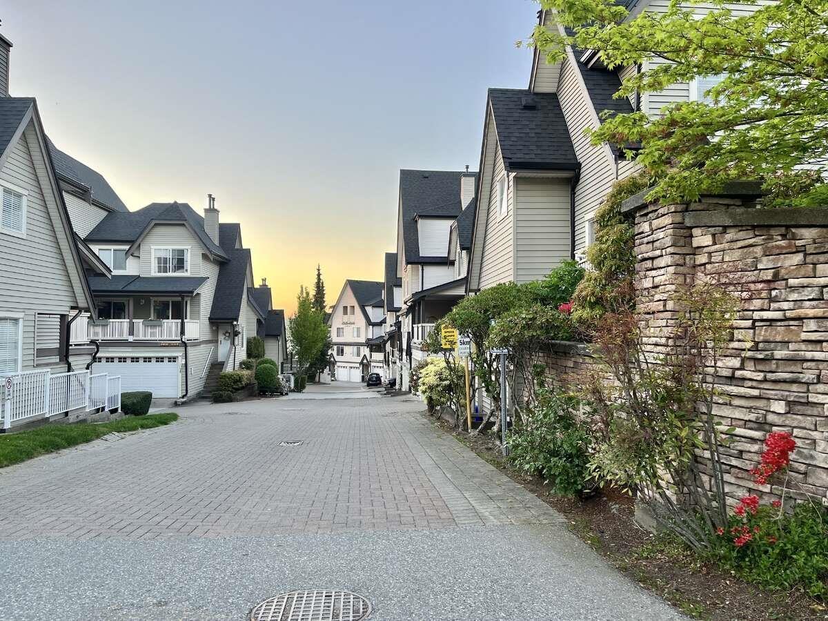 5 15355 26 Avenue, Surrey, British Columbia  V4P 1C4 - Photo 2 - R3052901
