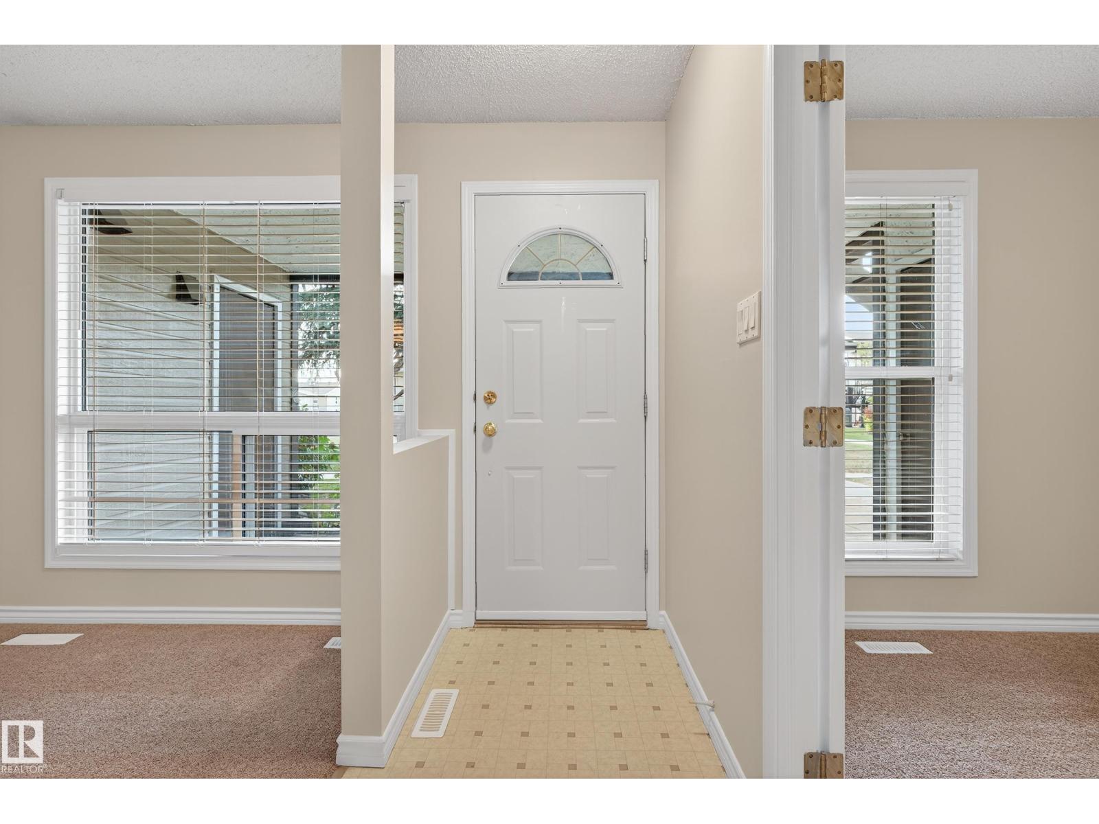 1174 Saddleback Rd Nw, Edmonton, Alberta  T6J 4Z4 - Photo 10 - E4459788