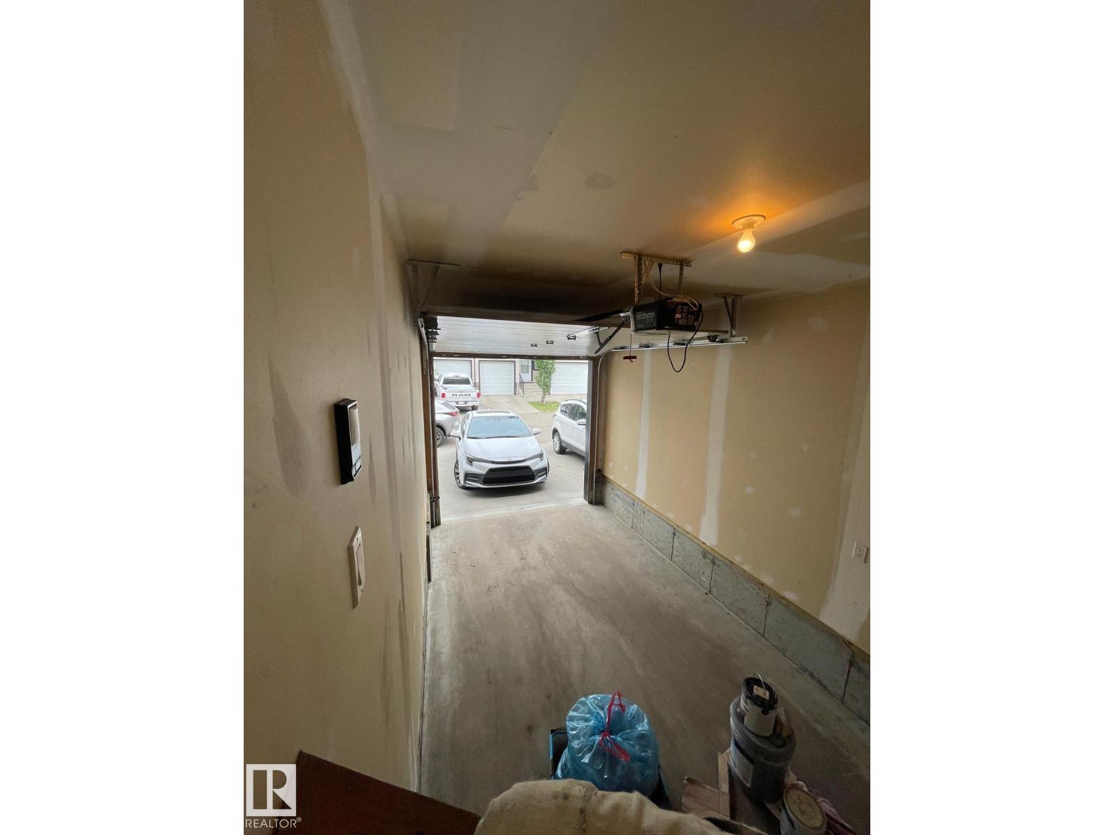 #25 1820 34 Av Nw, Edmonton, Alberta  T6T 0N9 - Photo 2 - E4459789