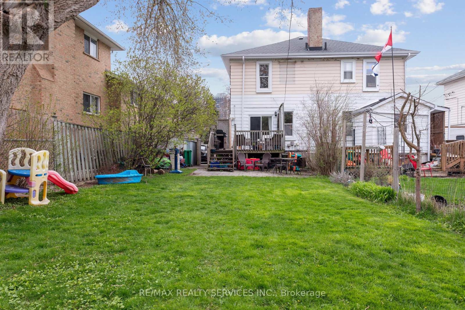82 Rosedale Avenue W, Brampton, Ontario  L6X 1K1 - Photo 19 - W12428612
